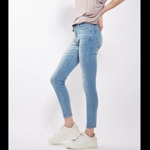 Topshop Leigh Skinny Jeans